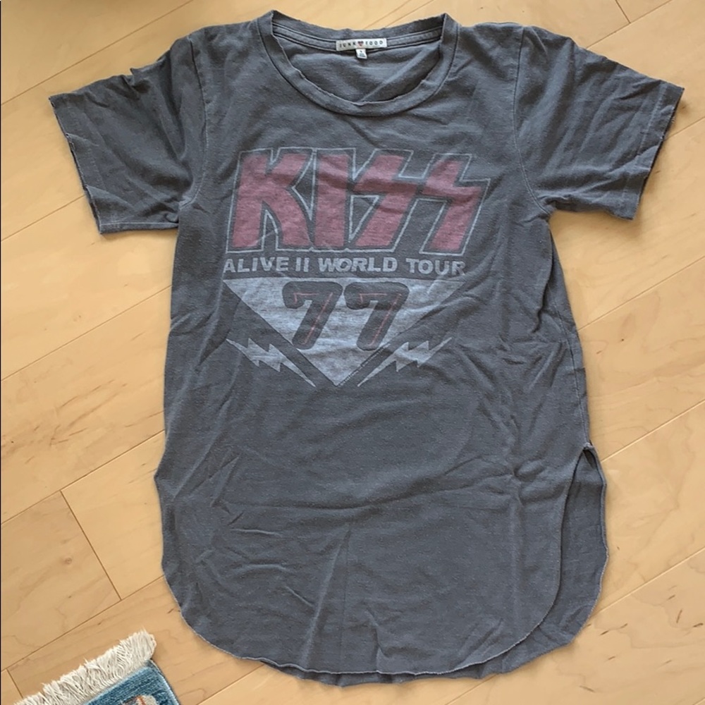 Junk Food KISS Distressed Concert tee